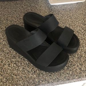 Black crocs wedge size 6